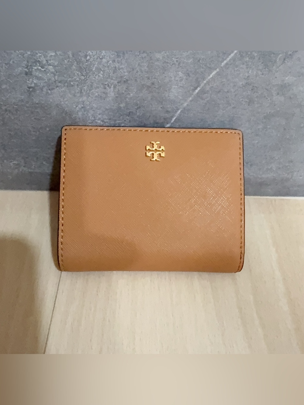 (NWT) Tory Burch Emerson Mini wallet 80900